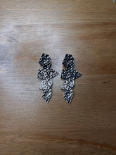 Load image into Gallery viewer, Silver Giulia Earrings
