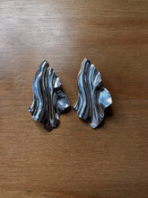 Load image into Gallery viewer, Silver Nour Earrings
